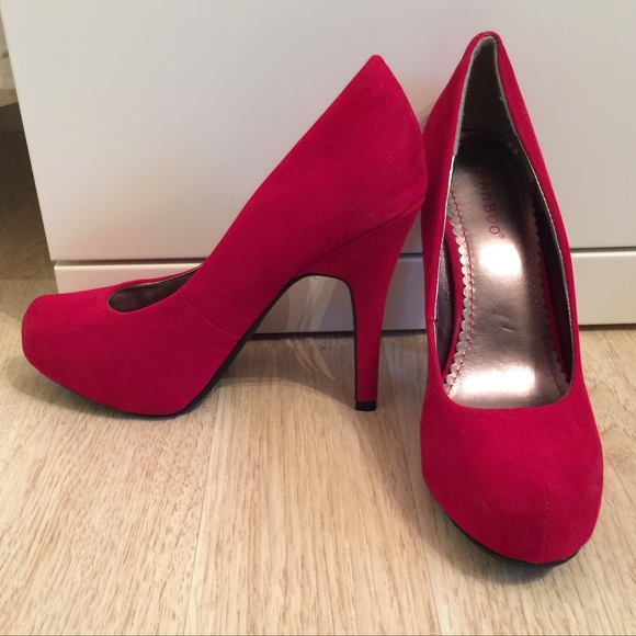 Bamboo Red Round Toe Heels Sz 8.5 - Picture 1 of 6